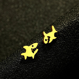 Boucles d'Oreilles Clou Requin or