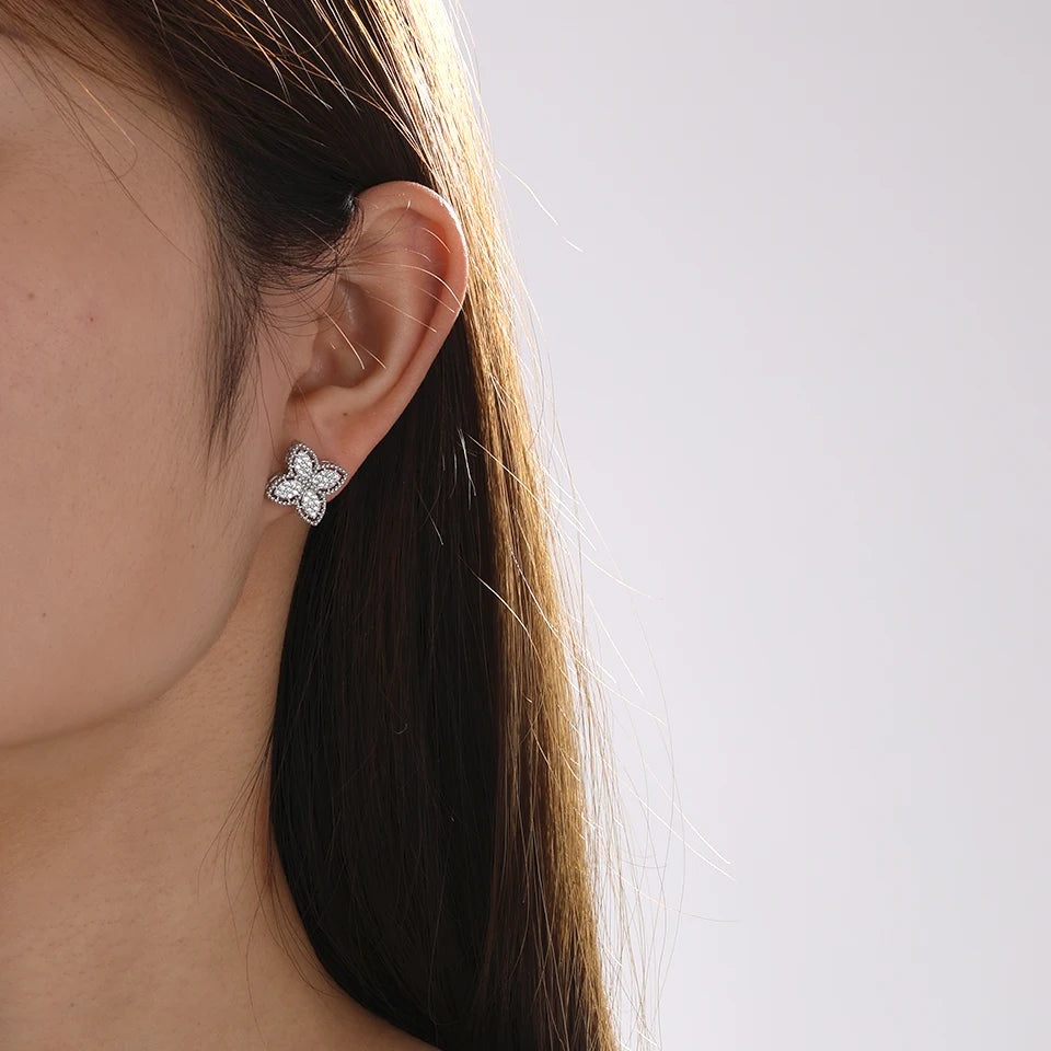 Boucles d'Oreilles Clou Trèfle à 4 Feuilles en Zircon argent