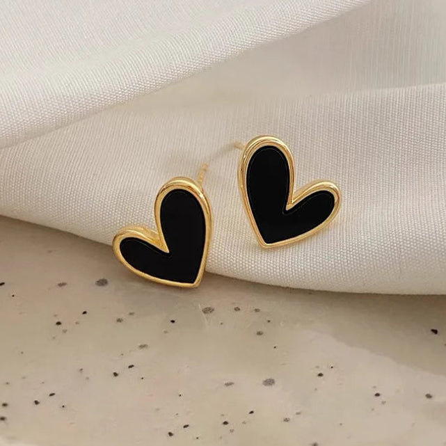 Black mother-of-pearl effect heart earrings