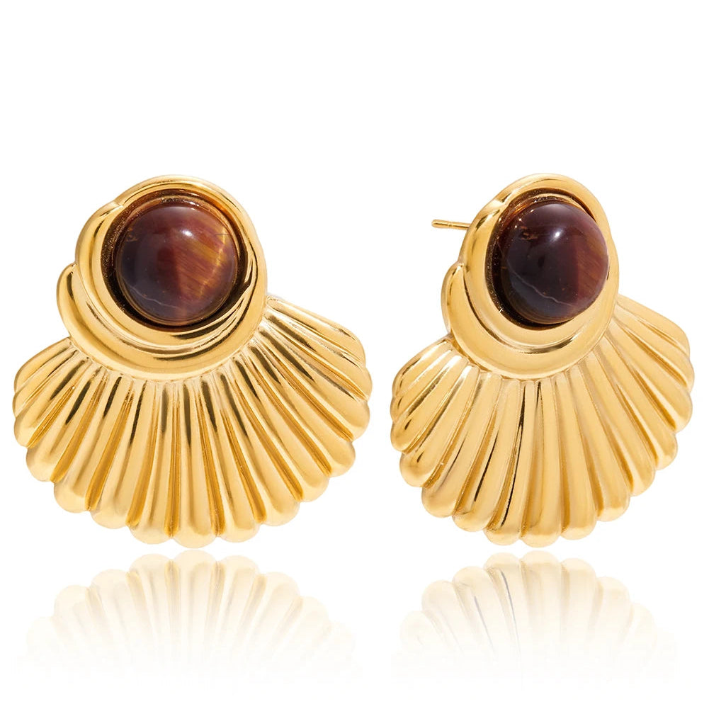 Boucles d'oreilles coquillage dorées et pierre d'oeil de tigre