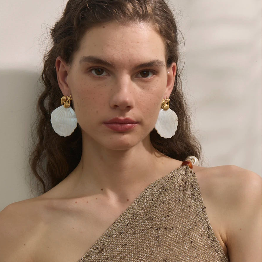 Boucles d'oreilles couleur nacre coquillage et étoile de mer