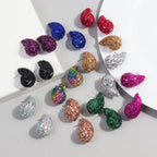 Boucles d'oreilles goutte d'eau pavées de cristaux colorés