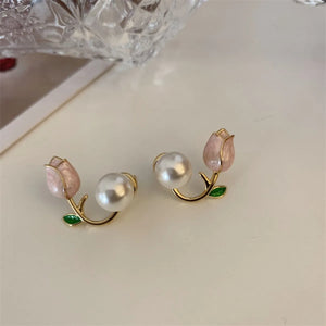 Boucles d'Oreilles Pendante Fleur de Tulipe et Perle rose