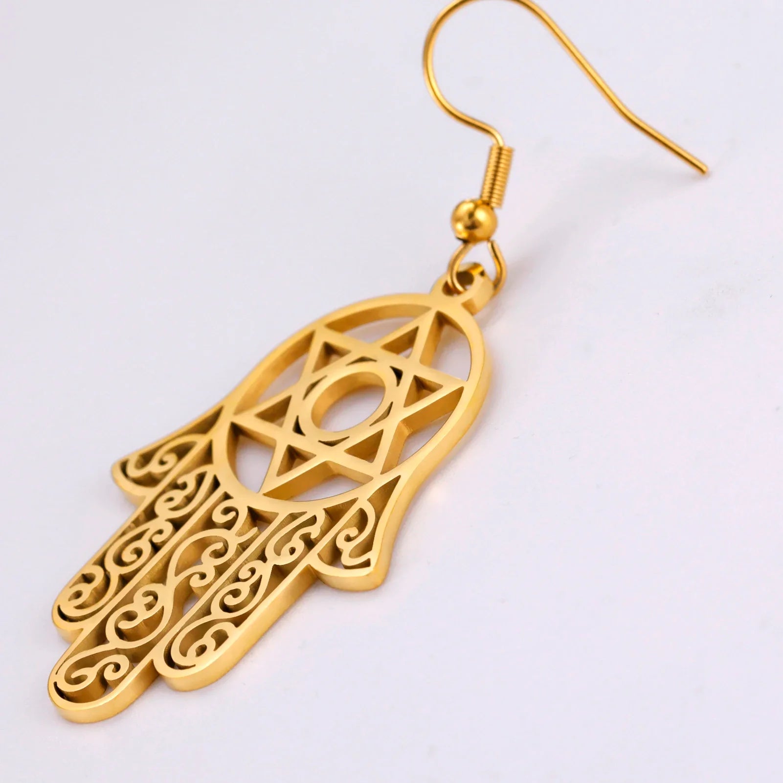 Dangling earrings with the Jewish protection symbol Fatma's hand and Star of David gold
