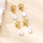 Boucles d'Oreilles Pendantes Corail avec Perle et Zircon vert