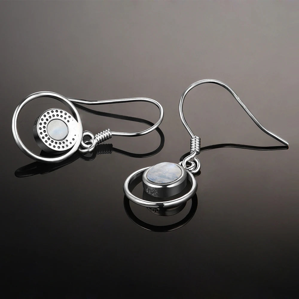 Boucles d'oreilles pendantes cercle entrelacé et pierre de lune