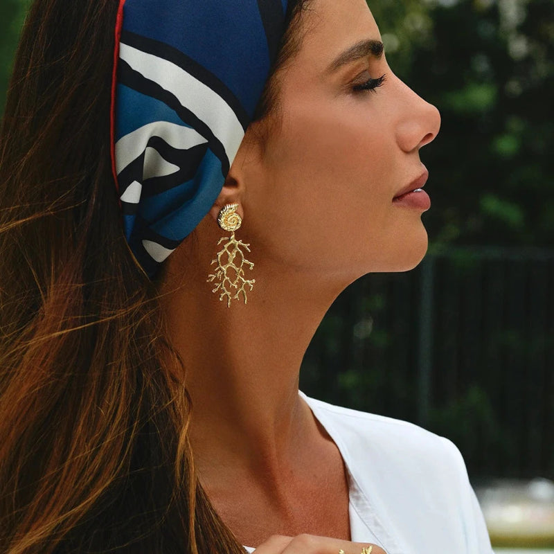 Orecchini Pendenti Conchiglia e Corallo