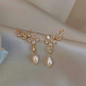 Boucles d'Oreilles Pendantes Fleur Cristal Blanc