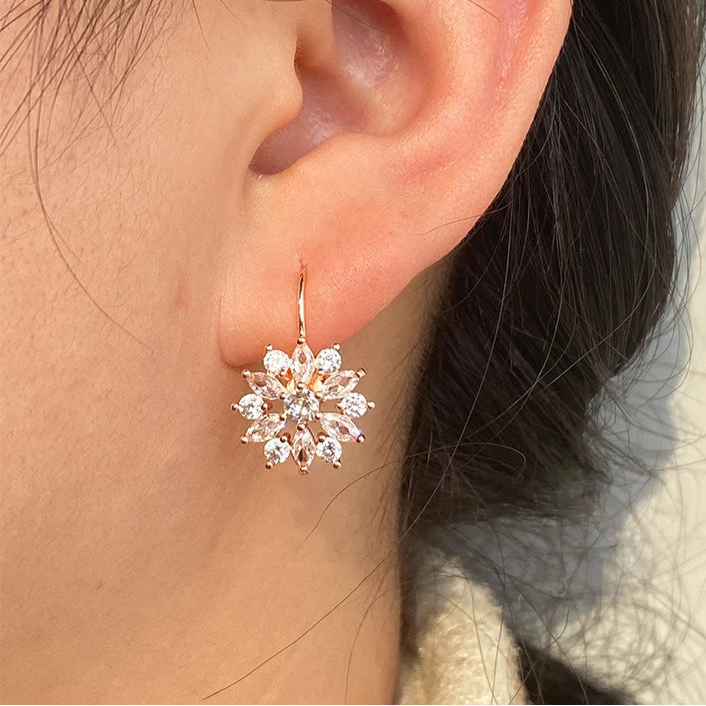 Boucles d'Oreilles Pendantes Fleur Zircon blanc