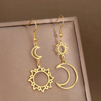 Boucles d'Oreilles Pendantes Lune et Soleil or