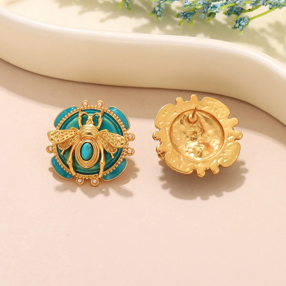 Boucles d'oreilles rondes abeille turquoise