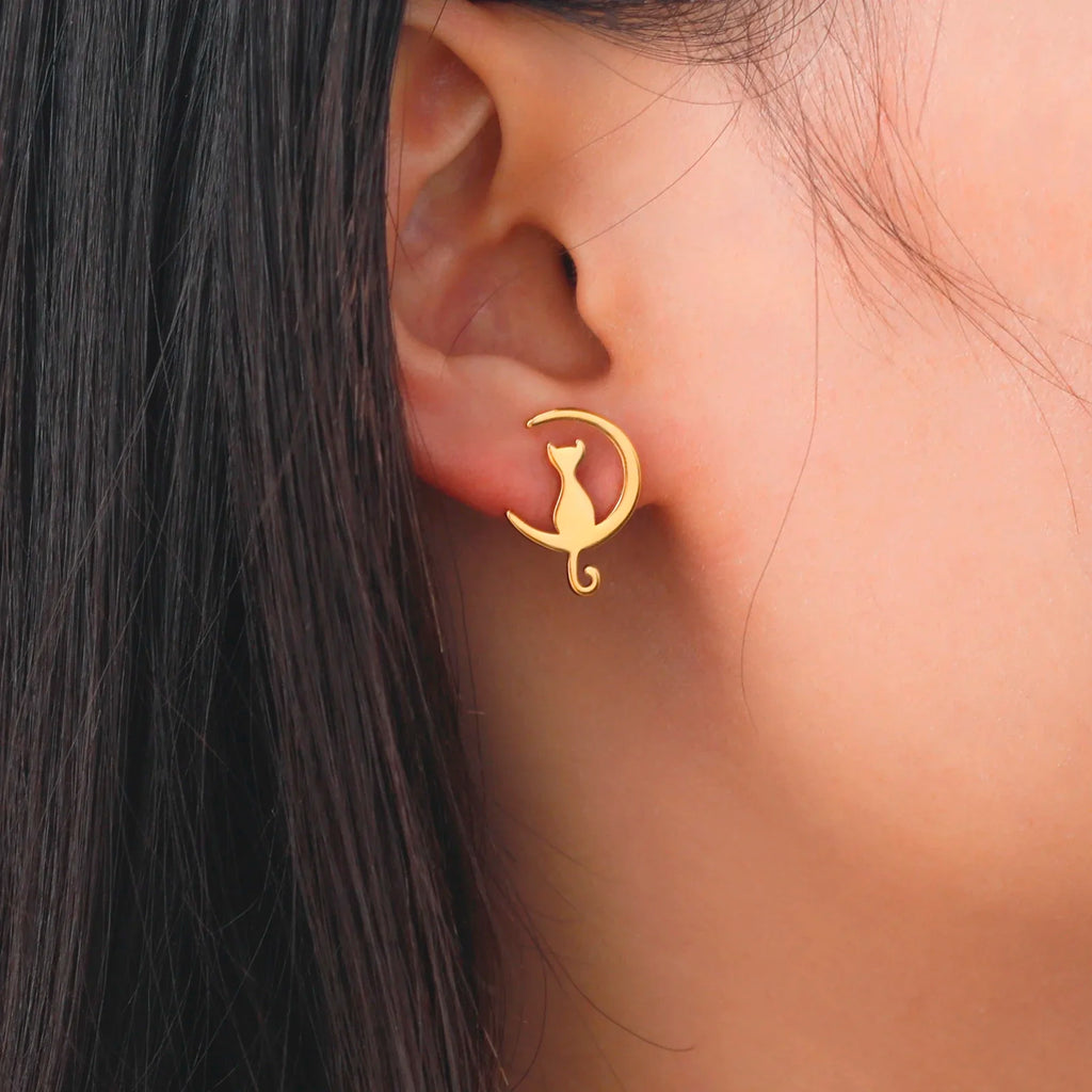 Ohrringe mit Katzensilhouette im Mondschein Gold