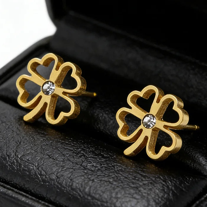 Four-leaf clover earrings with four openwork hearts