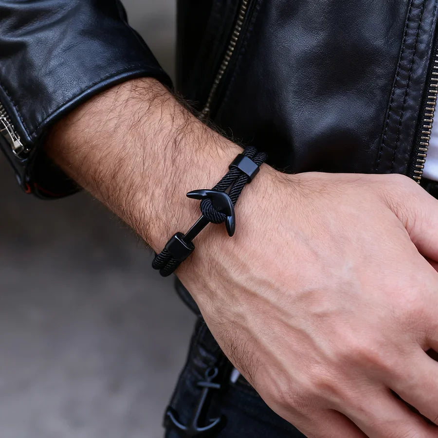 Armbånd med sort anker 