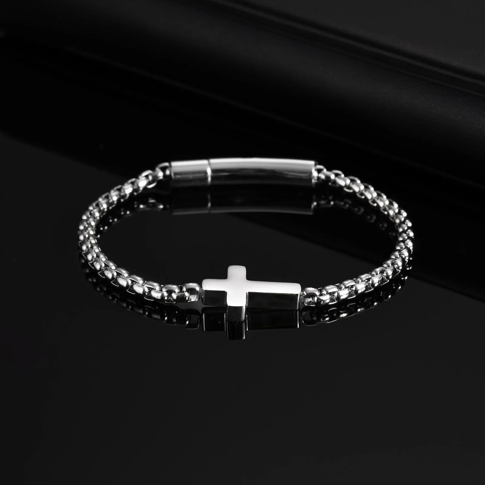 Bracciale con croce orizzontale