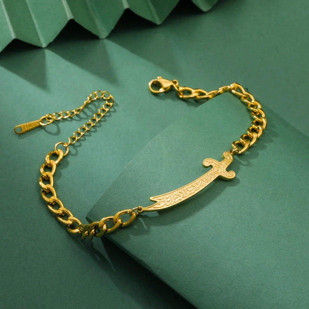 Armband med arabisk Ali Zulfiqar-svärd i guld