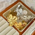 Bracelet avec grandes fleurs d'hibiscus