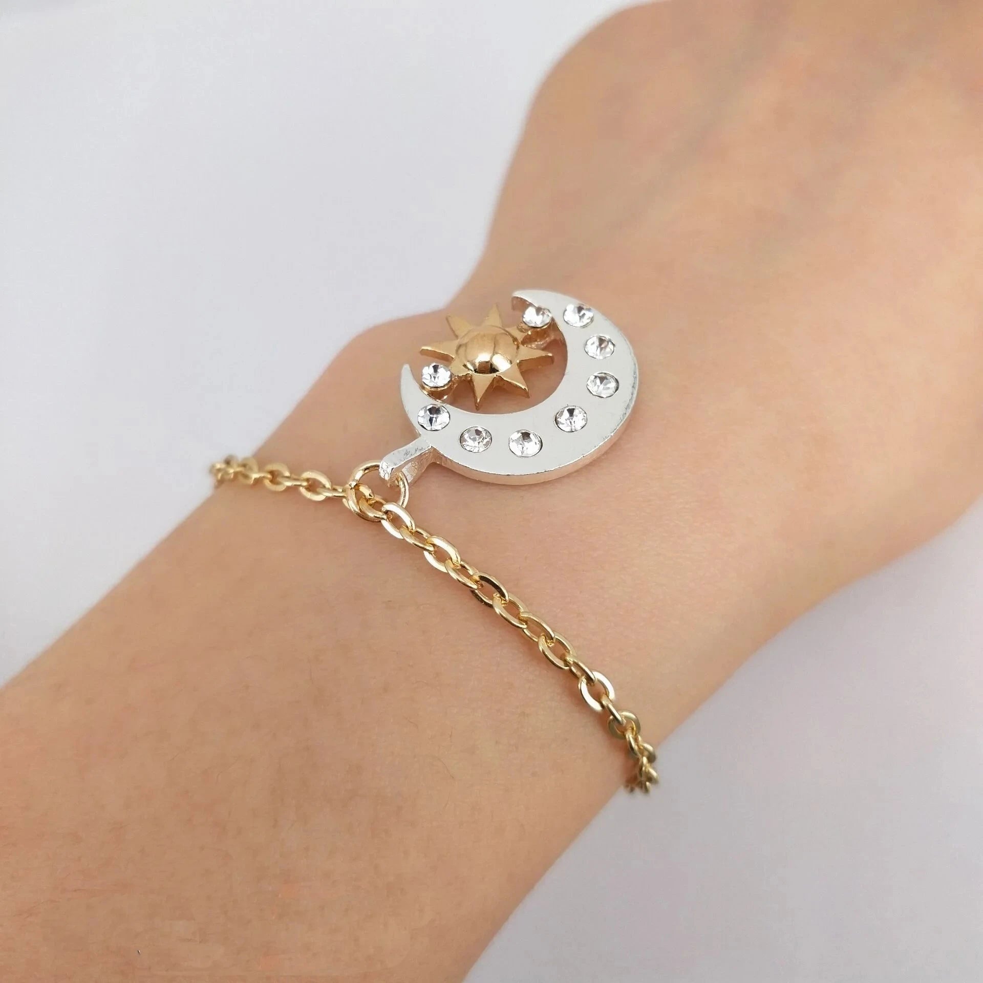 Bracelet avec Lune et Soleil 1