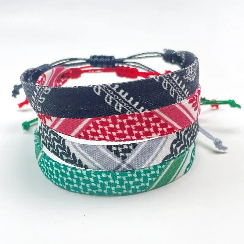 Armbånd med sorte geometriske mønstre Keffiye arabisk