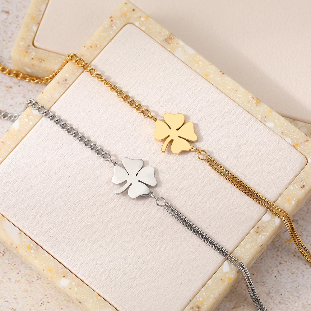 Bracelet avec Trèfle à 4 Feuilles Porte Bonheur 