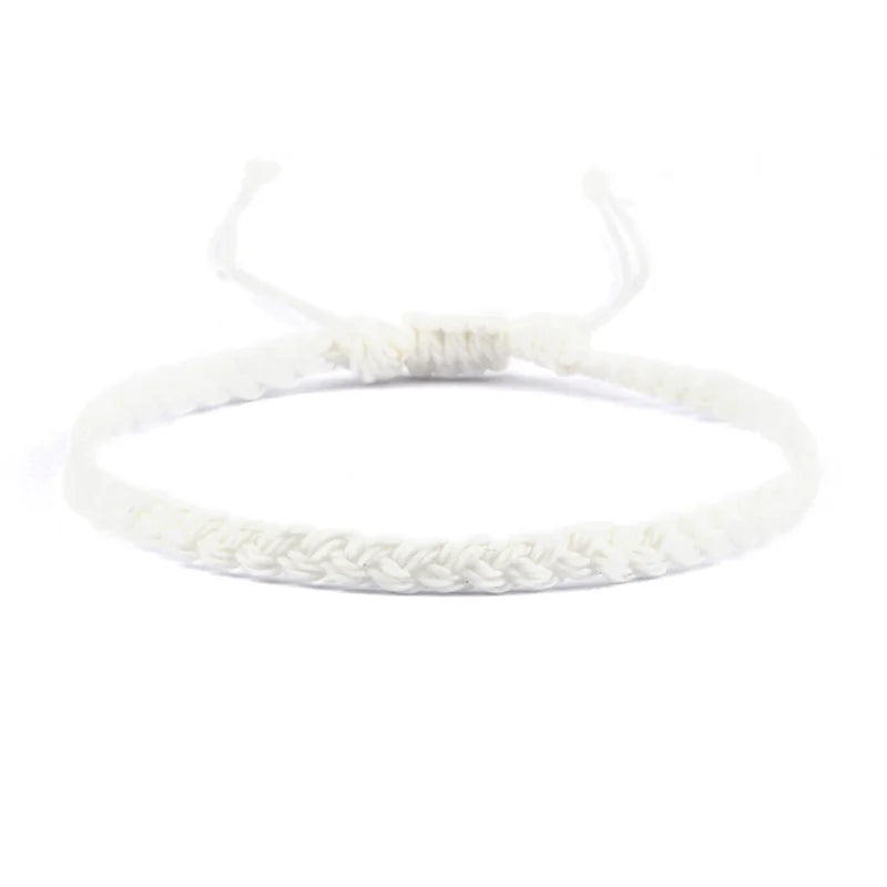 Dünnes und verstellbares brasilianisches Armband weiß