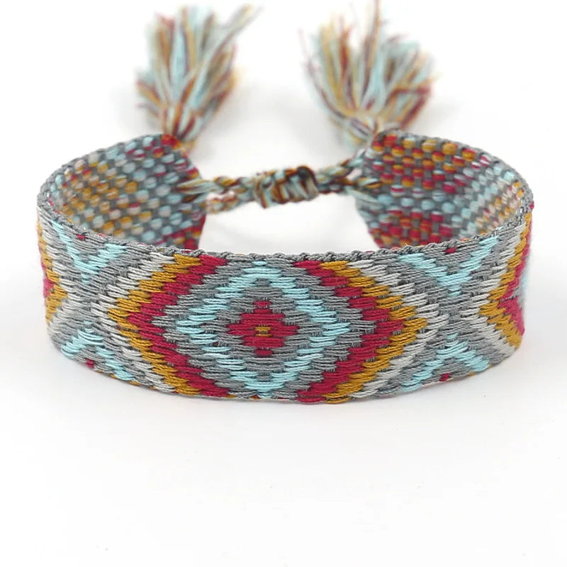 Breites brasilianisches Armband mit geometrischen Mustern rot 