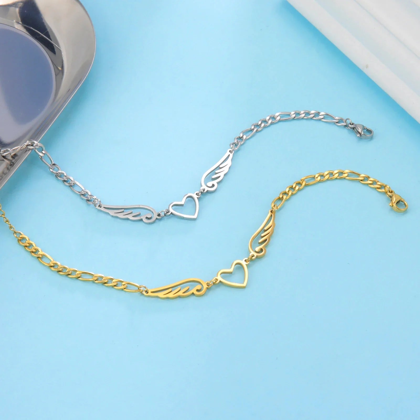 Heart and angel wings bracelet