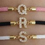 Bracelet coloré avec initiale en strass - lettre