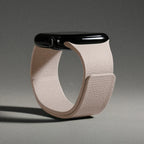 Bracelet de remplacement pour Apple Watch en silicone magnétique beige