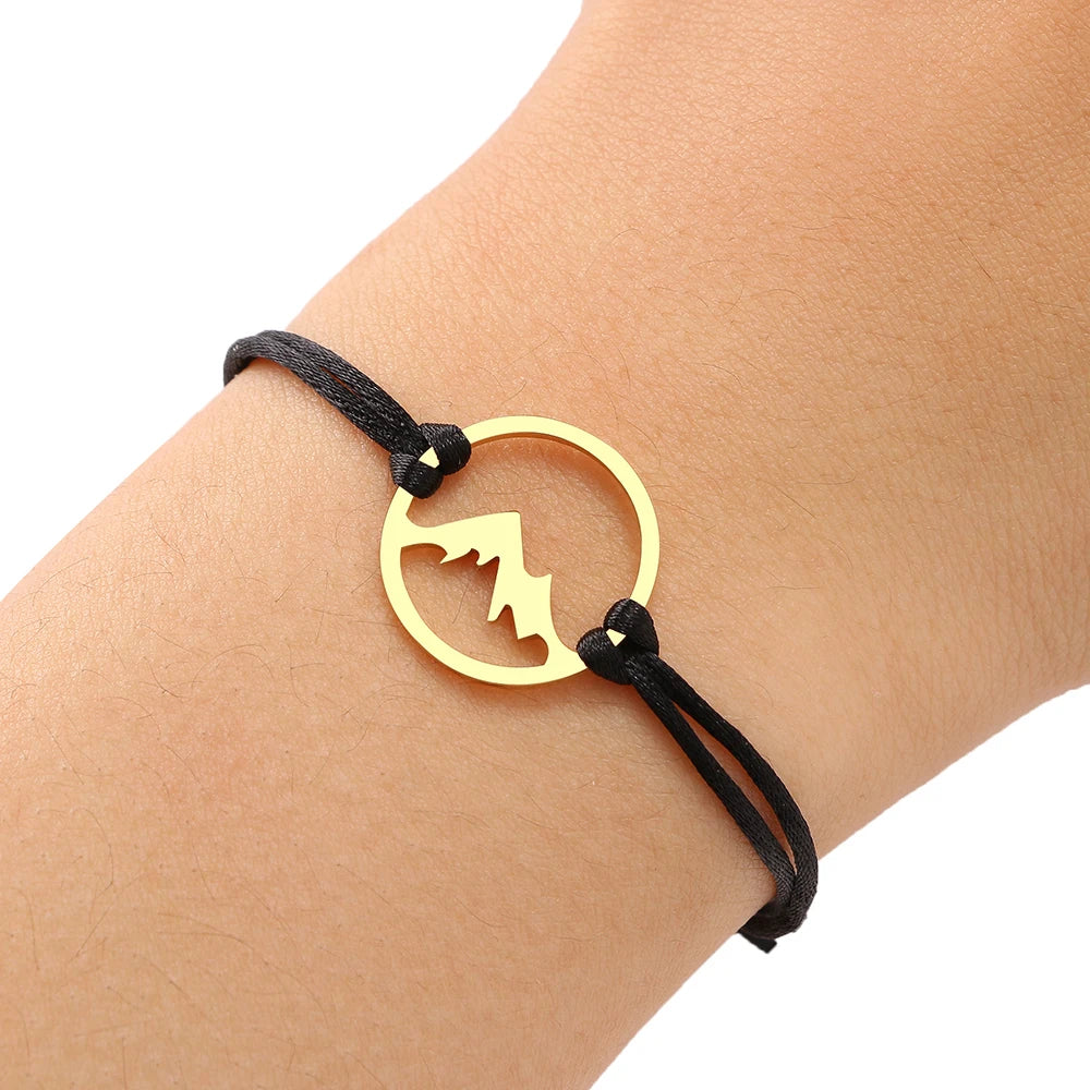 Bracelet en Corde avec Pendentif Rond Montagne