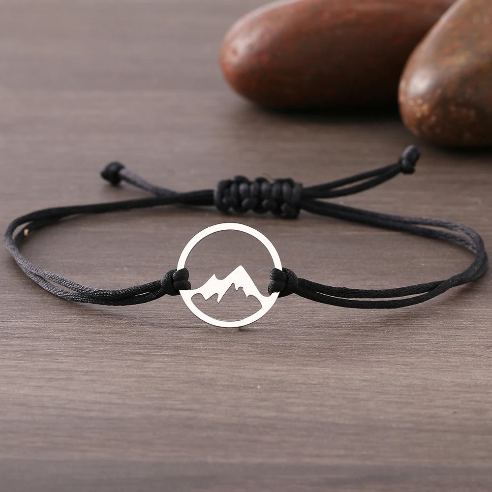 Bracelet en Corde avec Pendentif Rond Montagne
