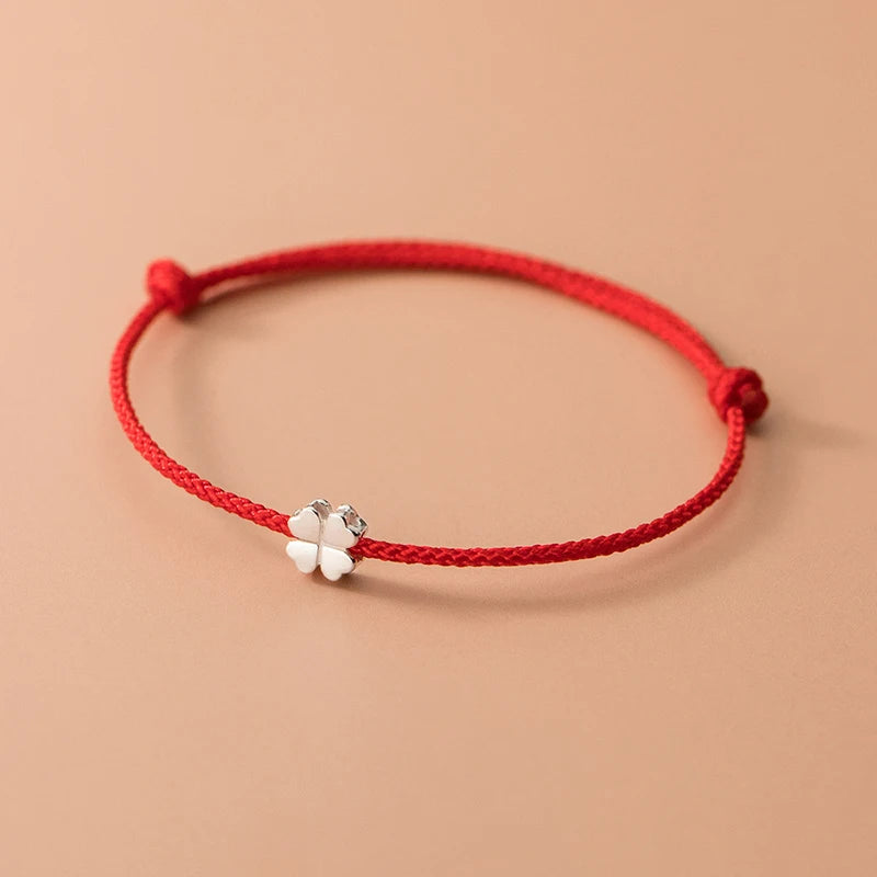 Bracelet en Corde avec Trèfle à 4 Feuilles Blanc rouge