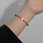 Bracelet en Corde avec Trèfle à 4 Feuilles Blanc rouge