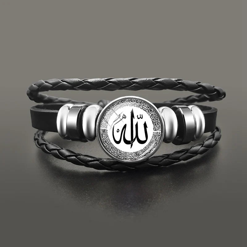 Armband i vitt arabiskt muslimskt läder med Allah