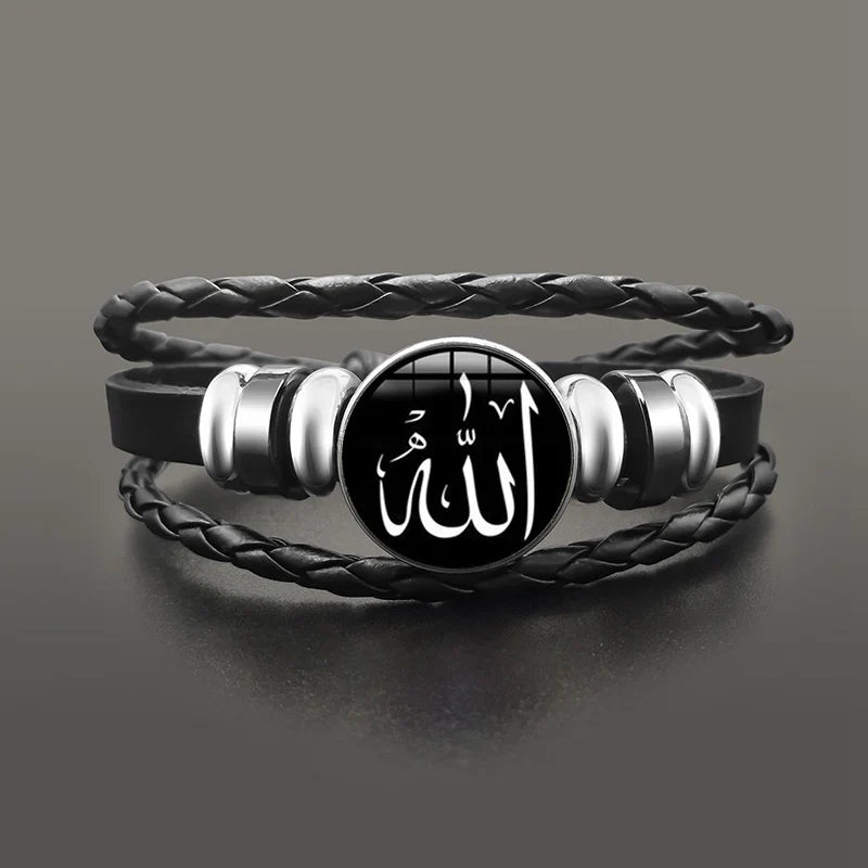 Armband i svart arabiskt muslimskt läder med Allah