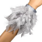 Armband mit luftiger rosa Feder, grau