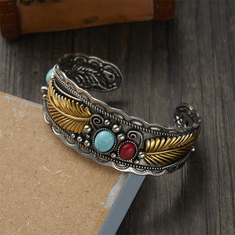 Bracelet Ethnique Vintage avec Pierres et Plumes or et argent