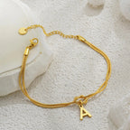 Kezdőbetűs és csomós karkötő - betű 