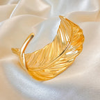 Vergoldetes Federarmreif