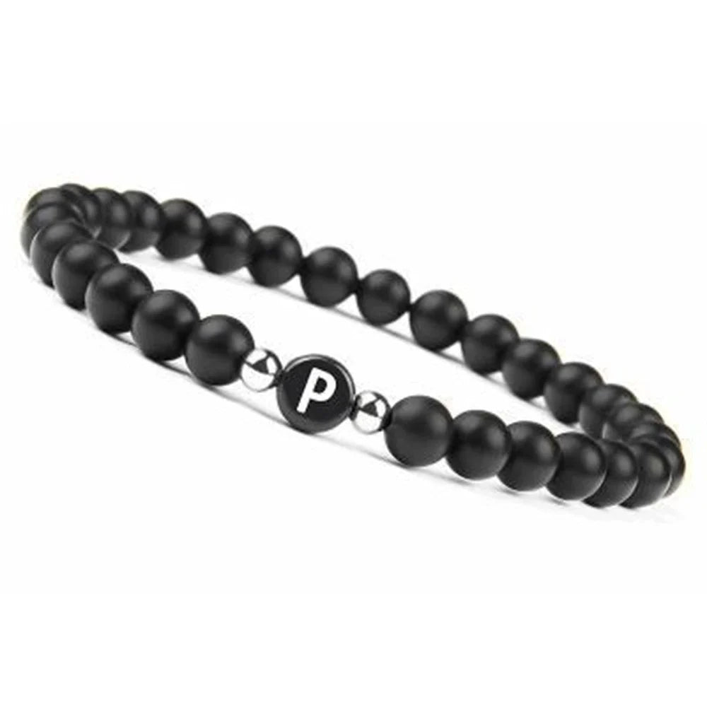 Sort armbånd med initial p