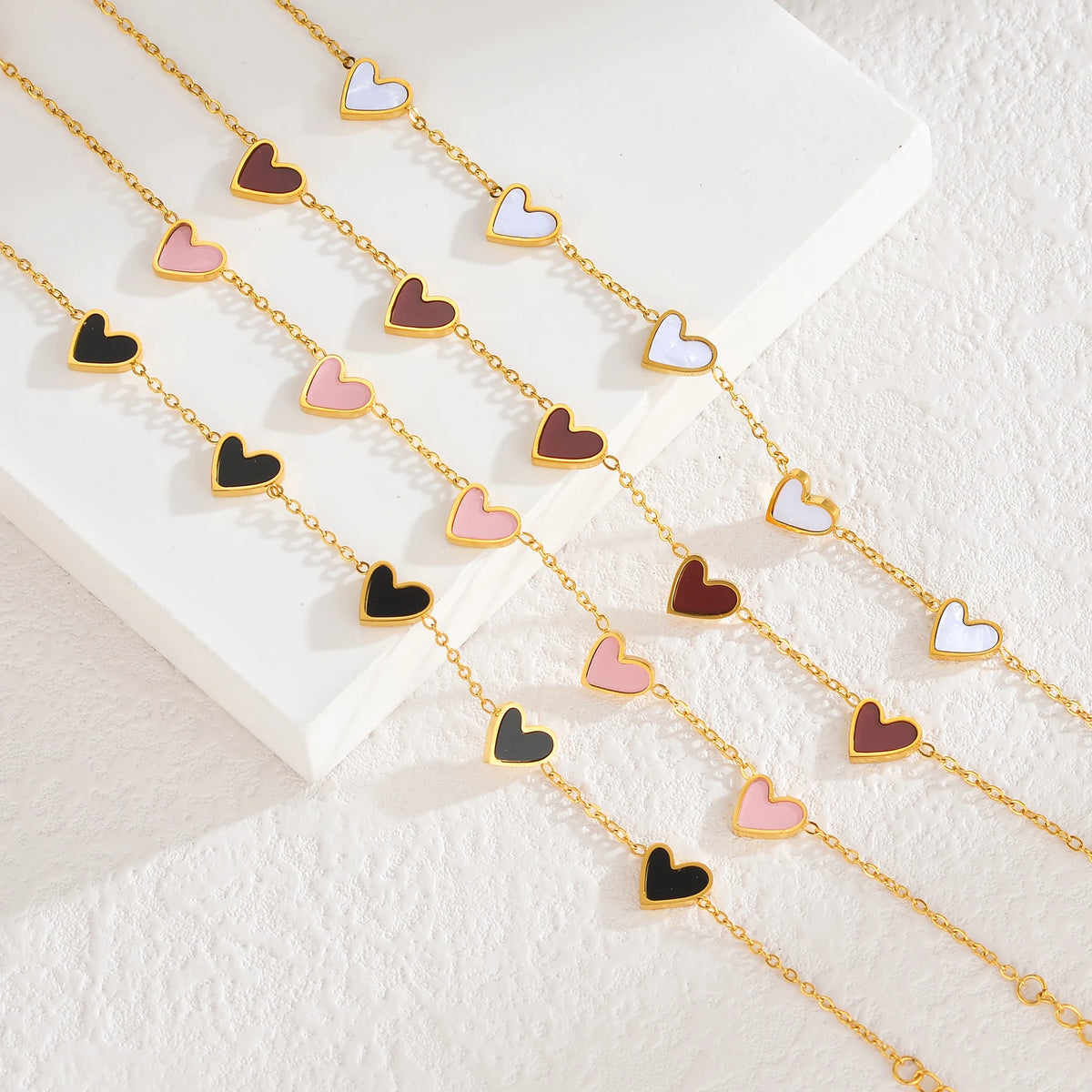 Bracelet nuancier de coeurs noir