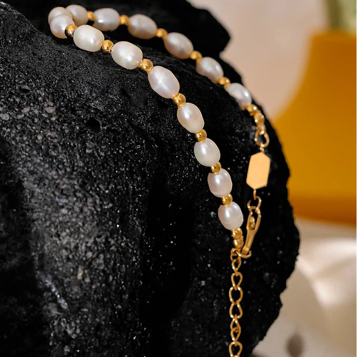 Armbånd med ferskvandsperle