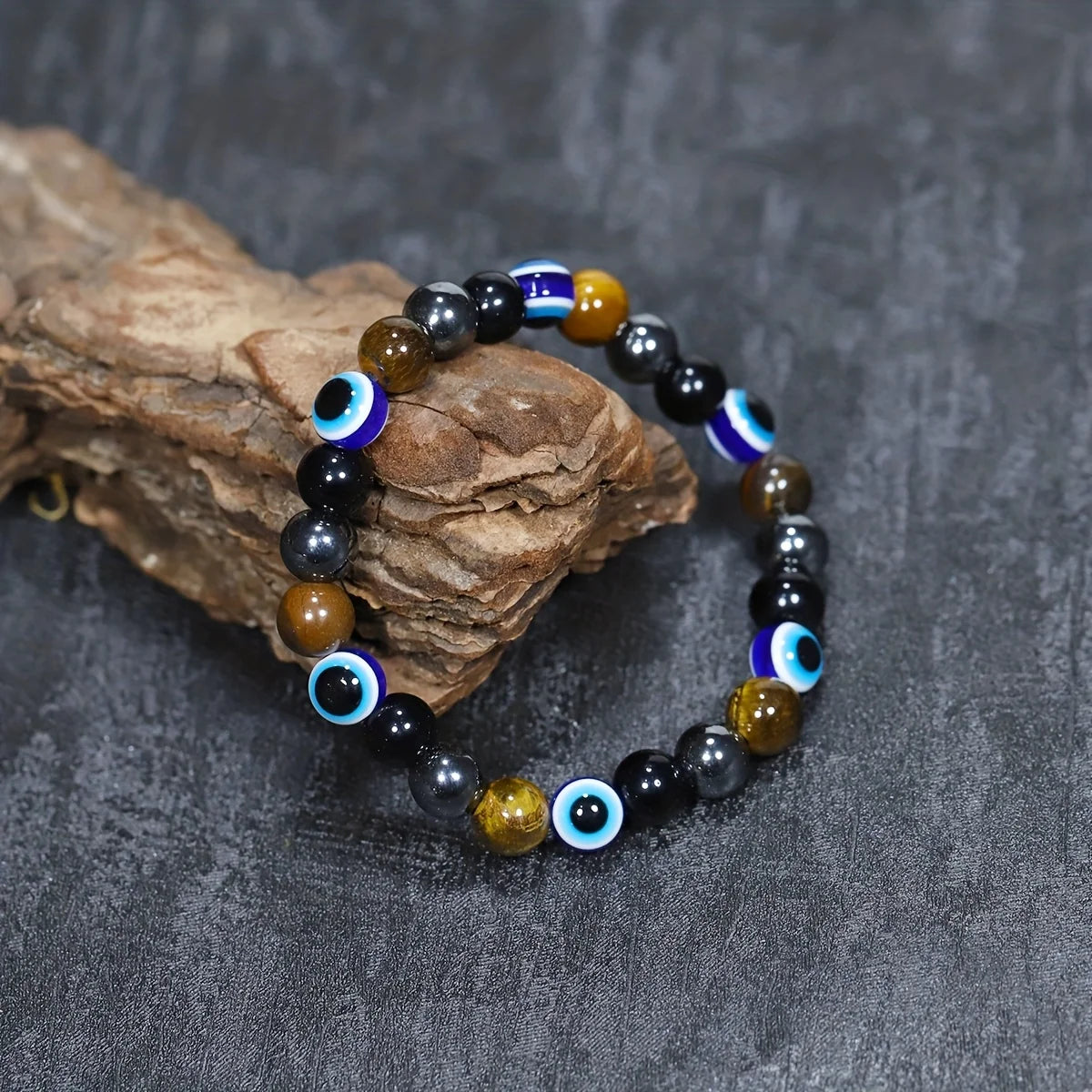 Bracelet porte-bonheur en pierres naturelles et oeil bleu
