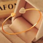 Bracelet Rétro avec Coeur et Cristal