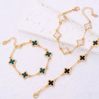 Four-leaf clover bracelet with mother-of-pearl effect 