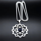 Collier avec Joli Pendentif Fleur de Lotus 