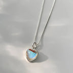 Collier avec Pendentif Coeur Fertilité Pierre de Lune chaîne lisse