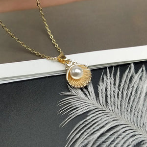 Collier avec Pendentif Coquille Saint-Jacques et Perle or