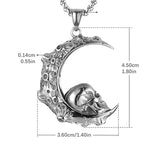 Collier avec Pendentif Croissant de Lune et Tête de Mort