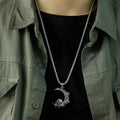 Collier avec Pendentif Croissant de Lune et Tête de Mort